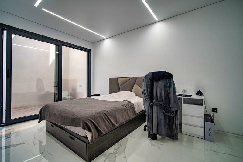 4 sypialnia Willa na sprzedaż w Benidorm z basenem garażem - 2 500 000 € (Ref: 9453825)