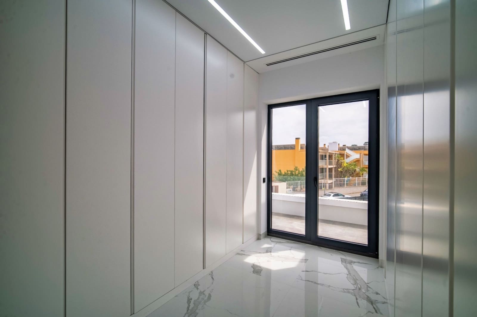 4 sypialnia Willa na sprzedaż w Benidorm z basenem garażem - 2 500 000 € (Ref: 9453825)