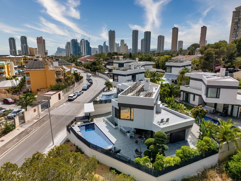 4 sypialnia Willa na sprzedaż w Benidorm z basenem garażem - 2 500 000 € (Ref: 9453825)