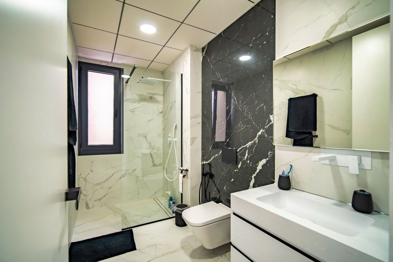 4 sypialnia Willa na sprzedaż w Benidorm z basenem garażem - 2 500 000 € (Ref: 9453825)