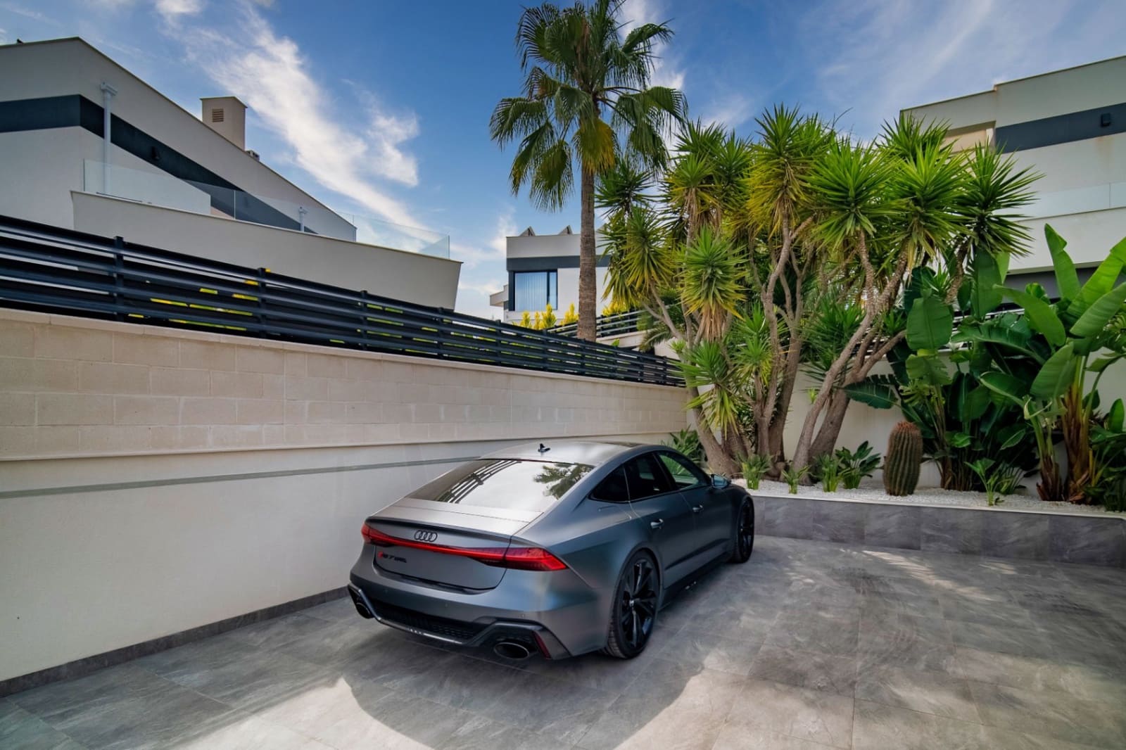 4 sypialnia Willa na sprzedaż w Benidorm z basenem garażem - 2 500 000 € (Ref: 9453825)