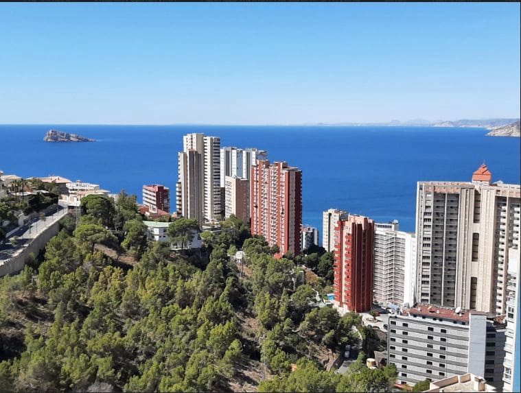 2 soverom Leilighet til salgs i Benidorm med svømmebasseng garasje - € 299 000 (Ref: 9453842)