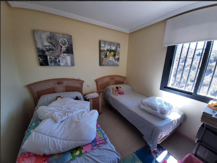 2 soverom Leilighet til salgs i Benidorm med svømmebasseng garasje - € 299 000 (Ref: 9453842)