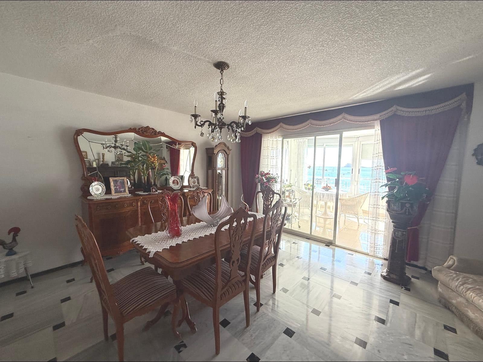 4 soverom Leilighet til salgs i Benidorm med svømmebasseng garasje - € 735 000 (Ref: 9453860)