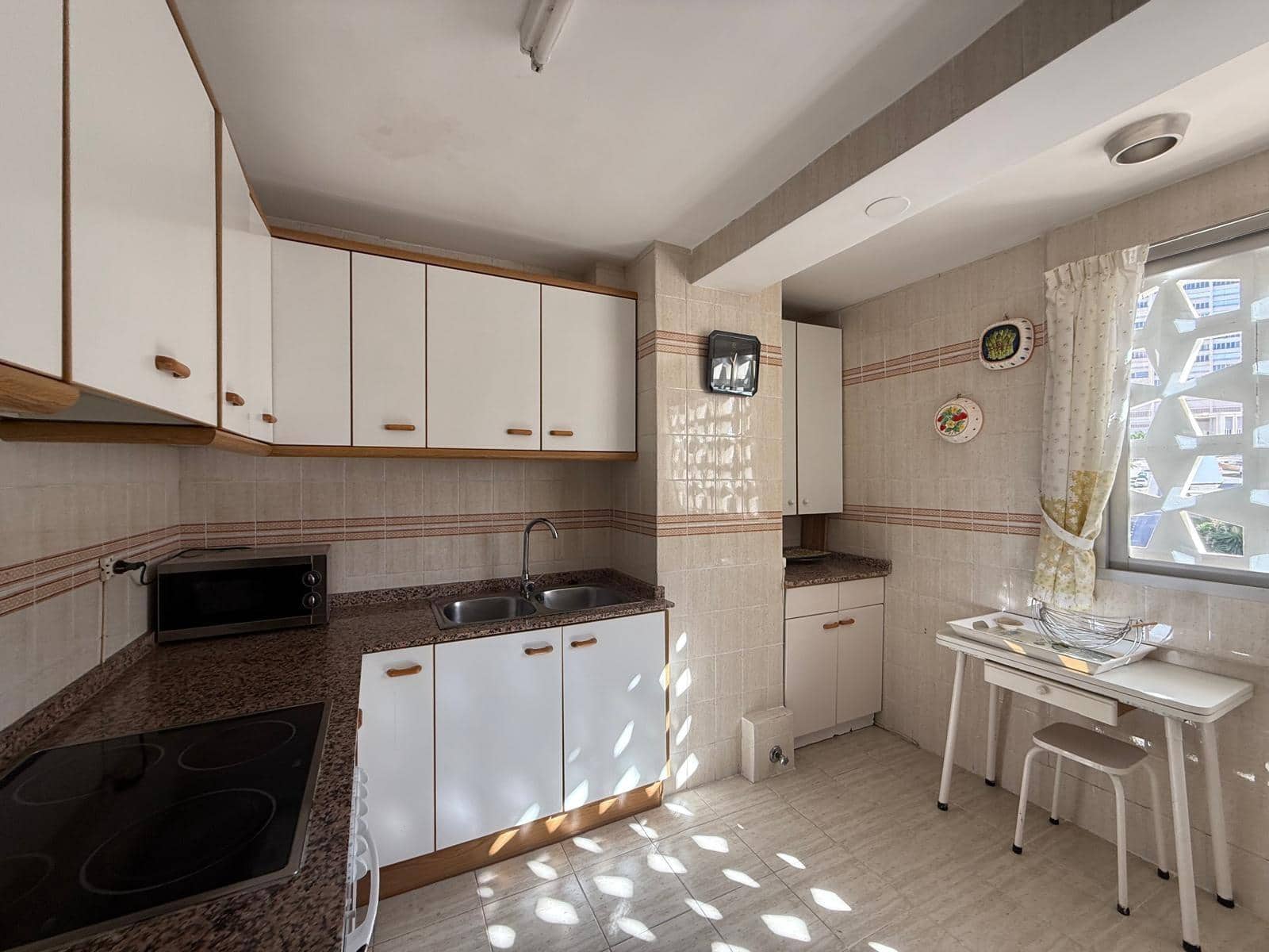 4 soverom Leilighet til salgs i Benidorm med svømmebasseng garasje - € 735 000 (Ref: 9453860)