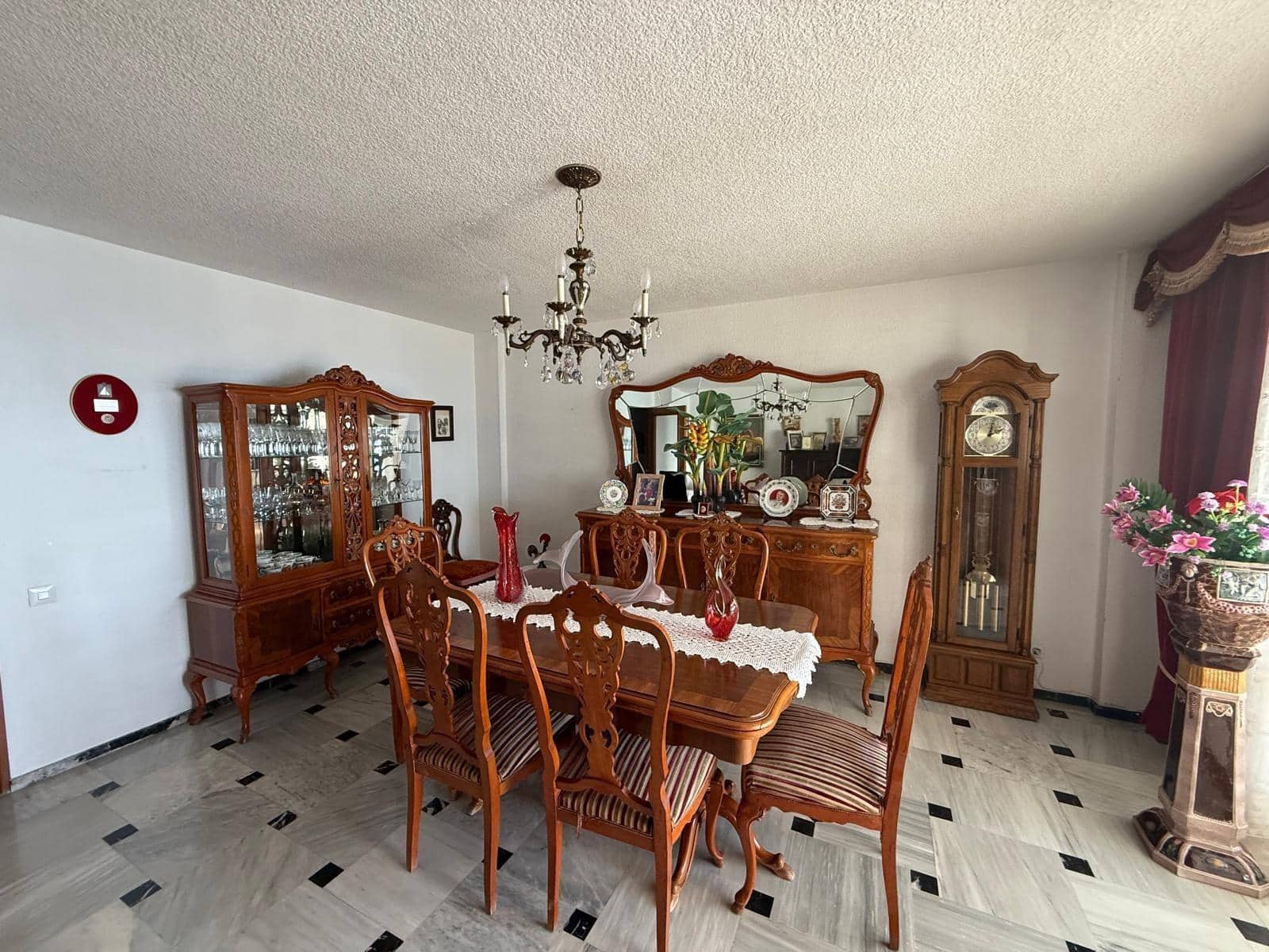 4 soverom Leilighet til salgs i Benidorm med svømmebasseng garasje - € 735 000 (Ref: 9453860)