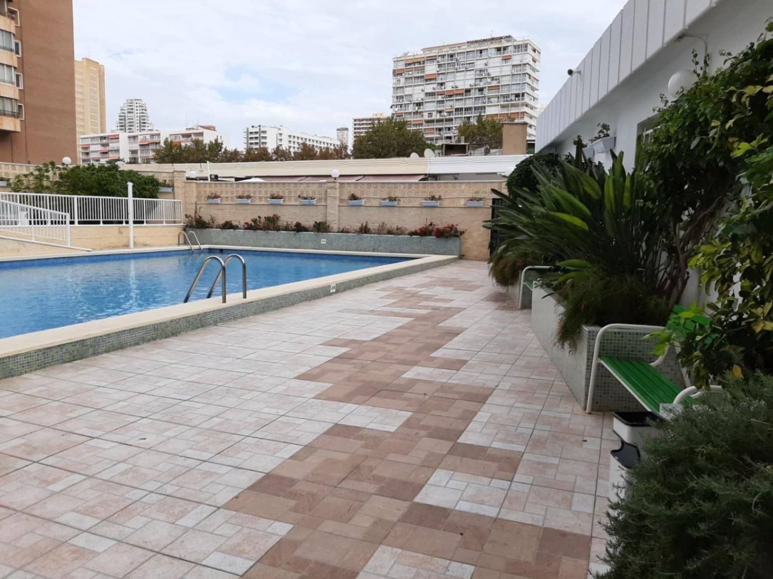 4 soverom Leilighet til salgs i Benidorm med svømmebasseng garasje - € 735 000 (Ref: 9453860)
