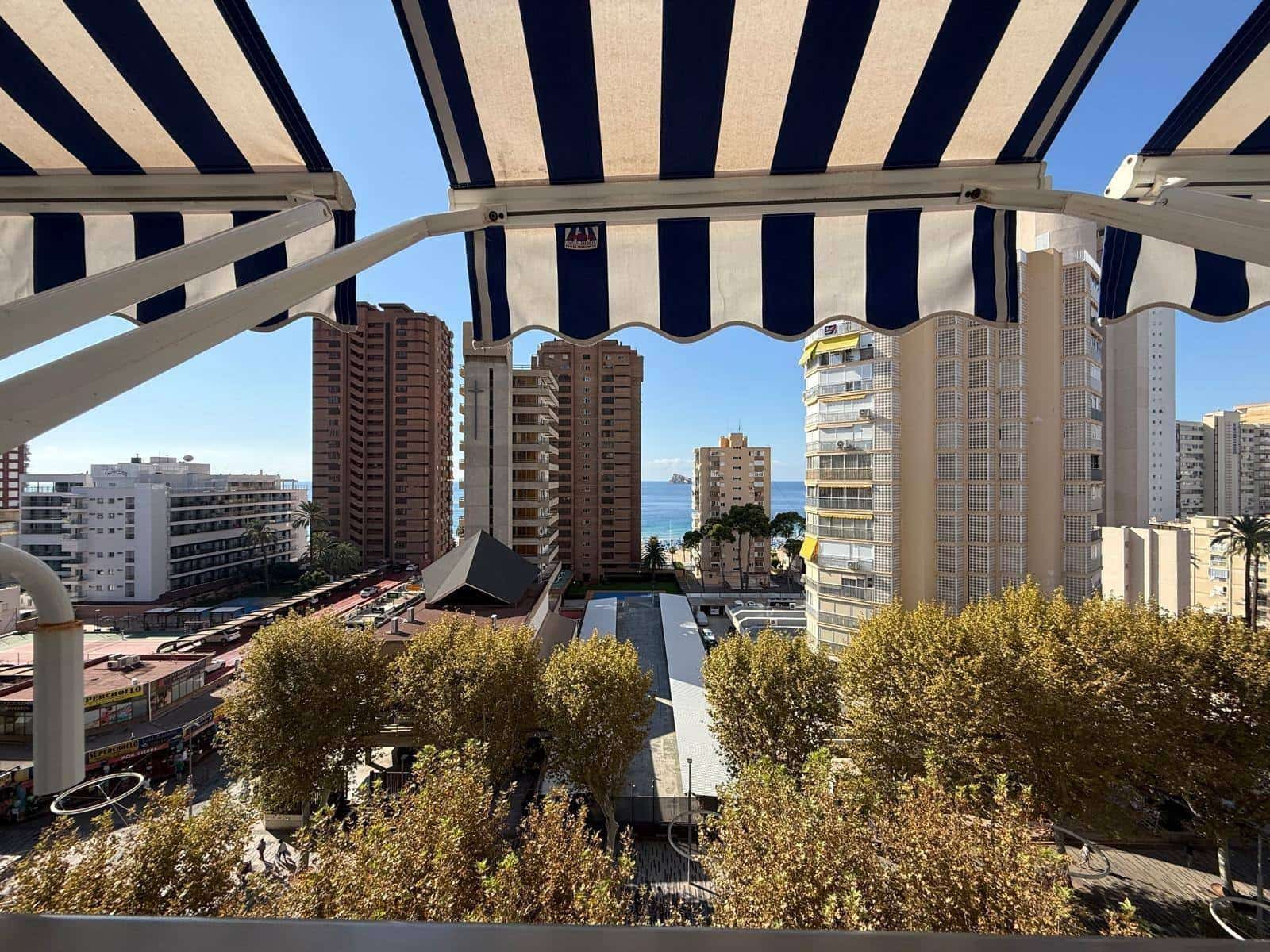 2 soverom Leilighet til salgs i Benidorm med garasje - € 395 000 (Ref: 9453861)