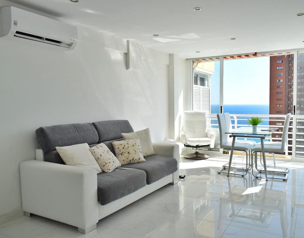 1 quarto Apartamento para venda em Benidorm com piscina garagem - 270 000 € (Ref: 9453862)