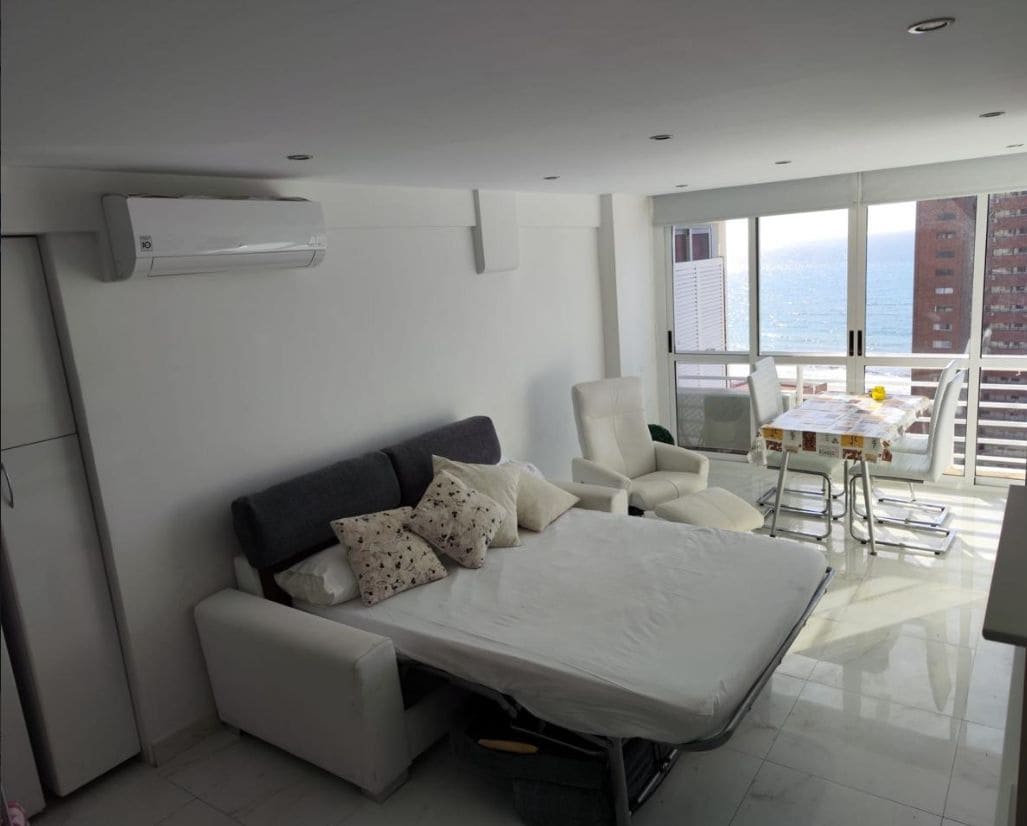 1 quarto Apartamento para venda em Benidorm com piscina garagem - 270 000 € (Ref: 9453862)