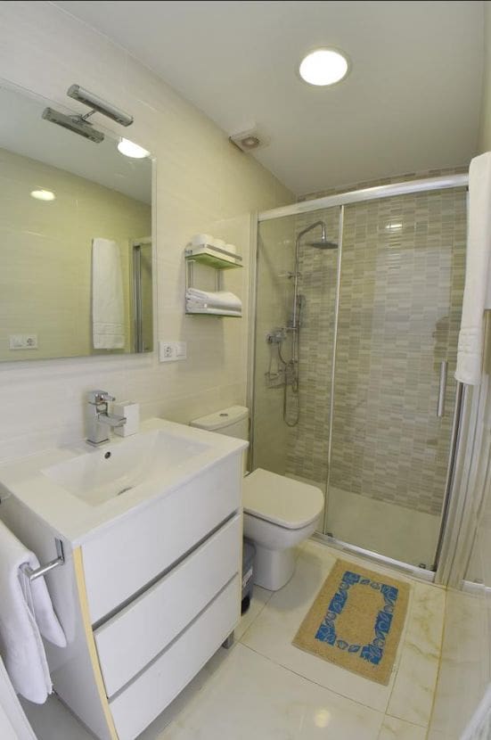 1 quarto Apartamento para venda em Benidorm com piscina garagem - 270 000 € (Ref: 9453862)
