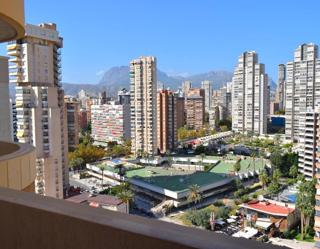 1 quarto Apartamento para venda em Benidorm com piscina garagem - 270 000 € (Ref: 9453862)