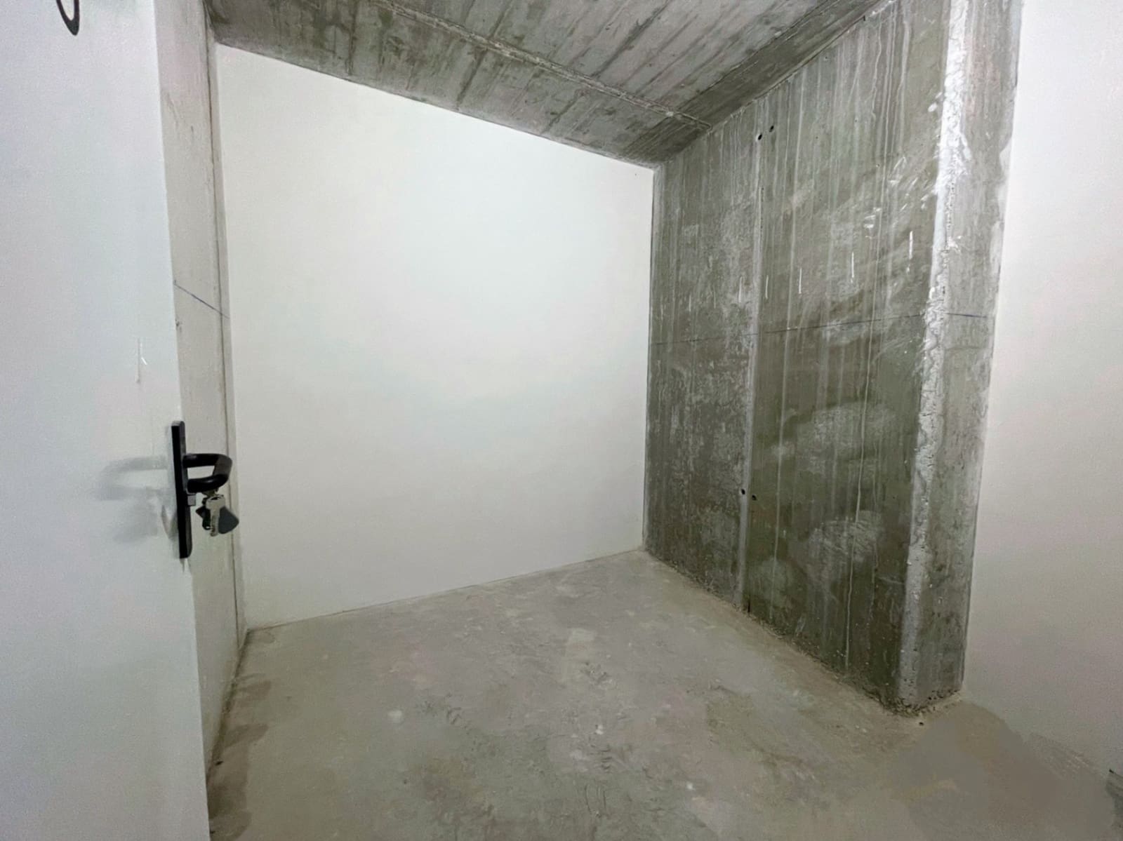 3 bedroom Apartment for sale in Benidorm with pool garage - € 695,000 (Ref: 9453883)