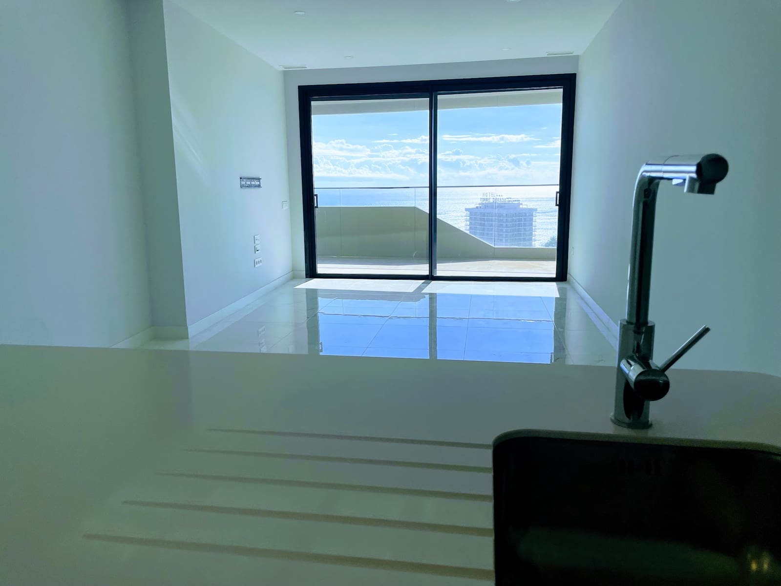 3 bedroom Apartment for sale in Benidorm with pool garage - € 695,000 (Ref: 9453883)