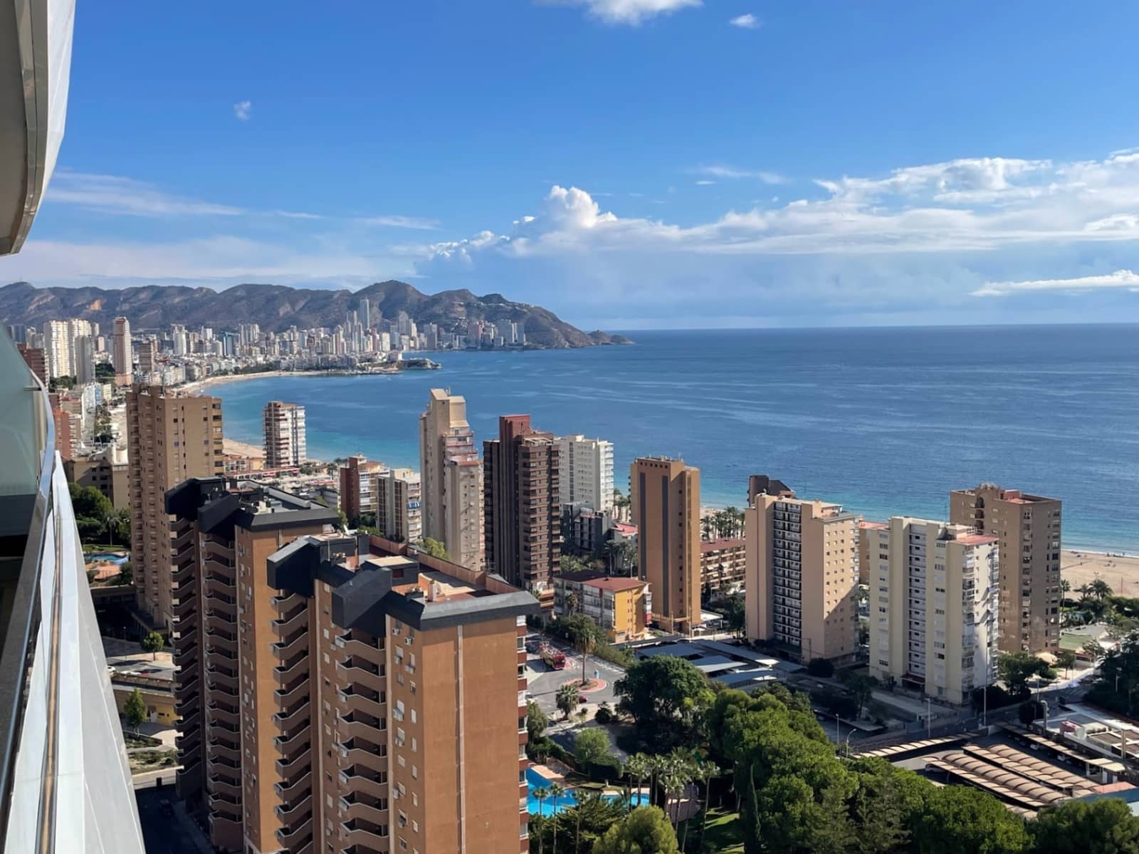 3 bedroom Apartment for sale in Benidorm with pool garage - € 695,000 (Ref: 9453883)