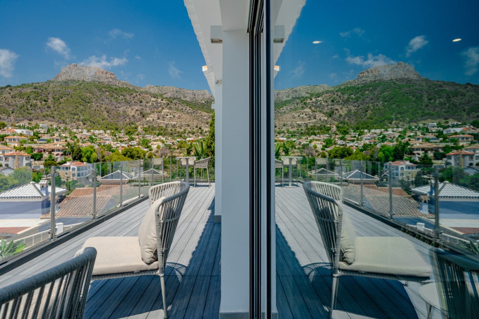 4 bedroom Villa for sale in Calpe / Calp with pool garage - € 1,149,000 (Ref: 9453886)