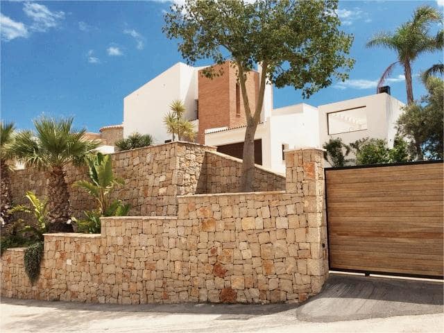 3 bedroom Villa for sale in Cumbre del Sol with pool garage - € 590,000 (Ref: 9453888)