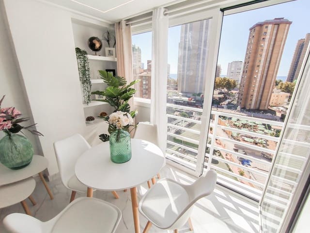 2 bedroom Apartment for sale in Levante, Benidorm - € 235,000 (Ref: 9453900)