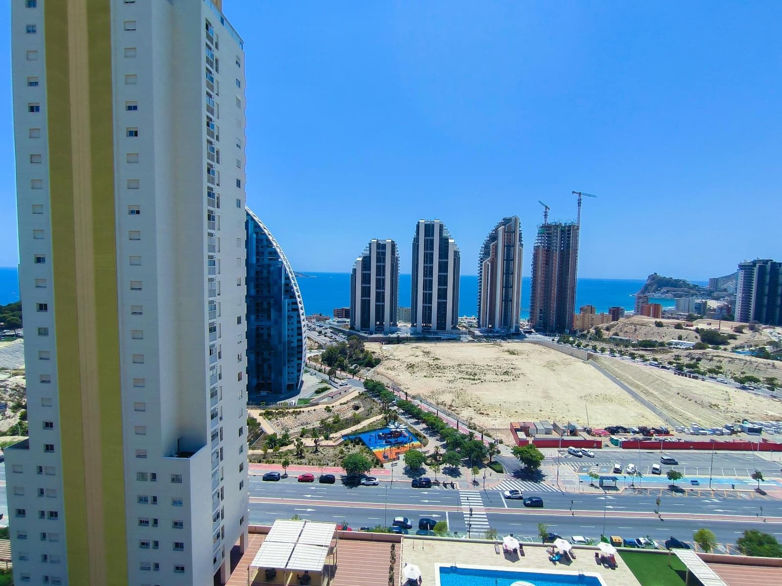 2 bedroom Apartment for sale in Benidorm with pool garage - € 350,000 (Ref: 9453902)