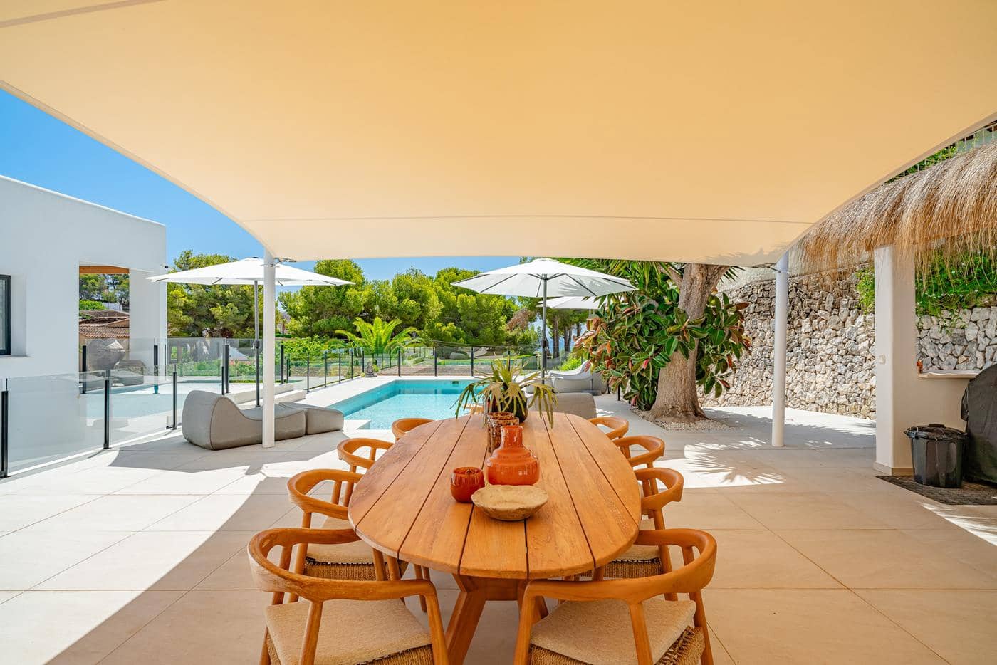 4 soveværelse Villa til salg i Benissa med swimmingpool garage - € 1.950.000 (Ref: 9453911)