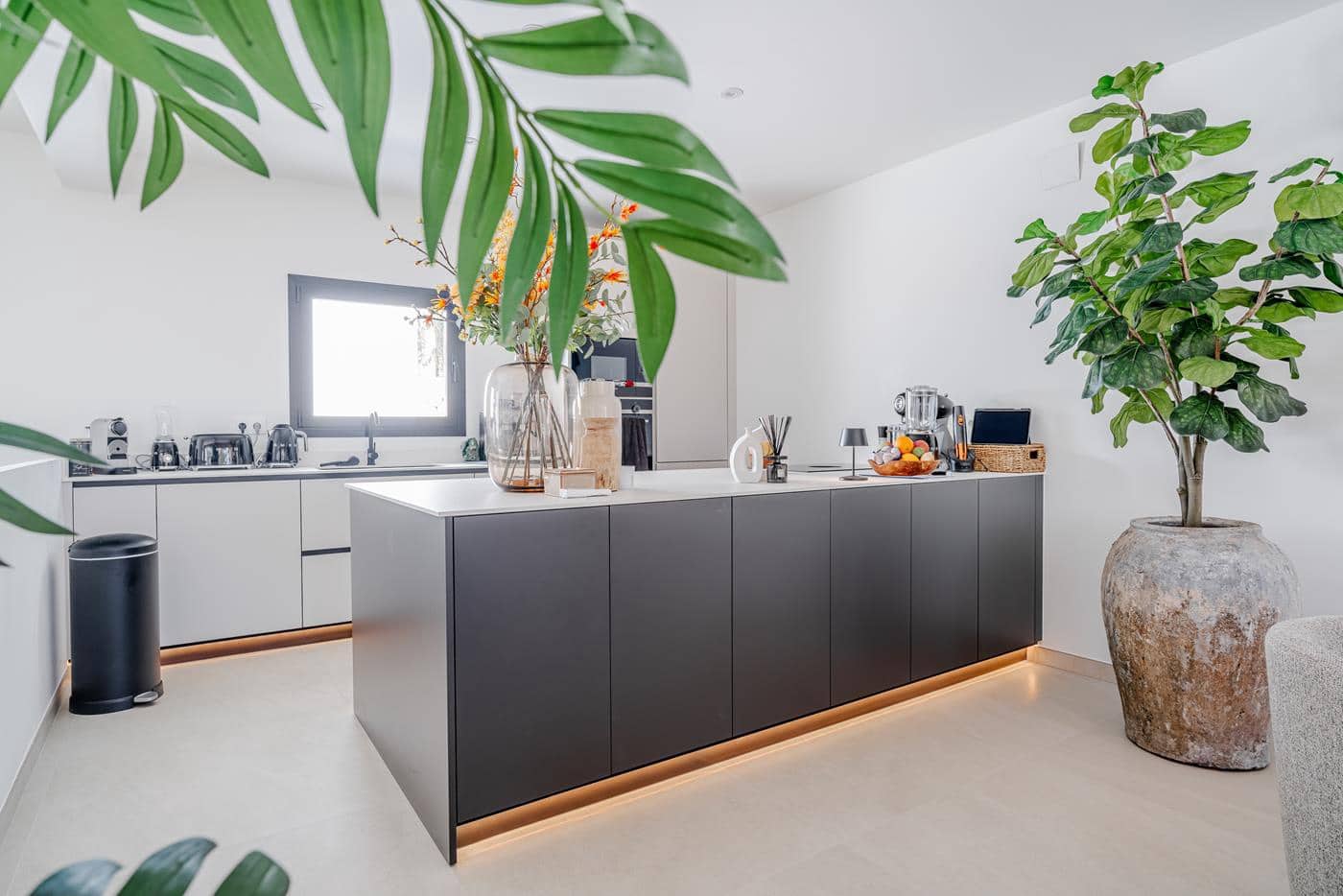 4 soveværelse Villa til salg i Benissa med swimmingpool garage - € 1.950.000 (Ref: 9453911)