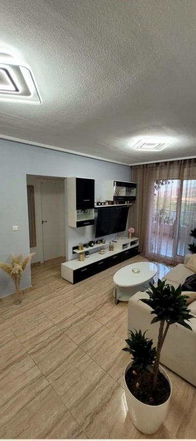 3 bedroom Apartment for sale in Benidorm with pool garage - € 330,000 (Ref: 9453915)