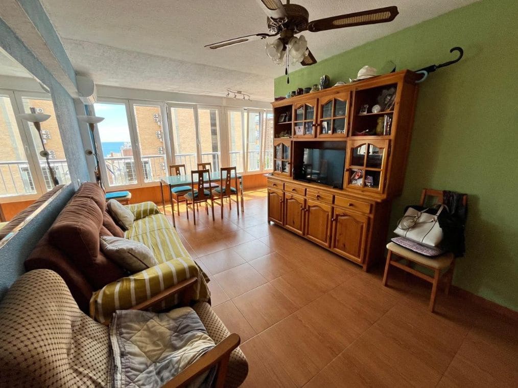 1 soverom Leilighet til salgs i Benidorm med svømmebasseng garasje - € 223 000 (Ref: 9453921)