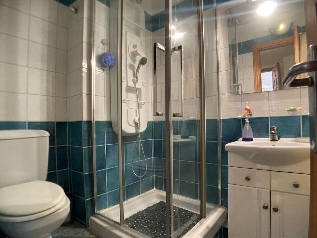 2 soverom Leilighet til salgs i Benidorm med svømmebasseng garasje - € 198 000 (Ref: 9453923)