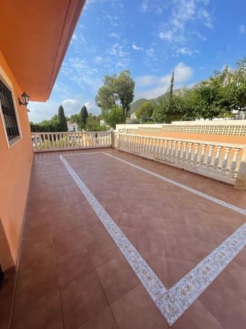 5 bedroom Apartment for sale in Polop with pool garage - € 636,500 (Ref: 9453924)