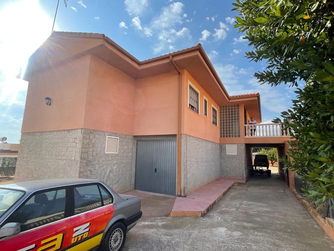 5 bedroom Apartment for sale in Polop with pool garage - € 636,500 (Ref: 9453924)