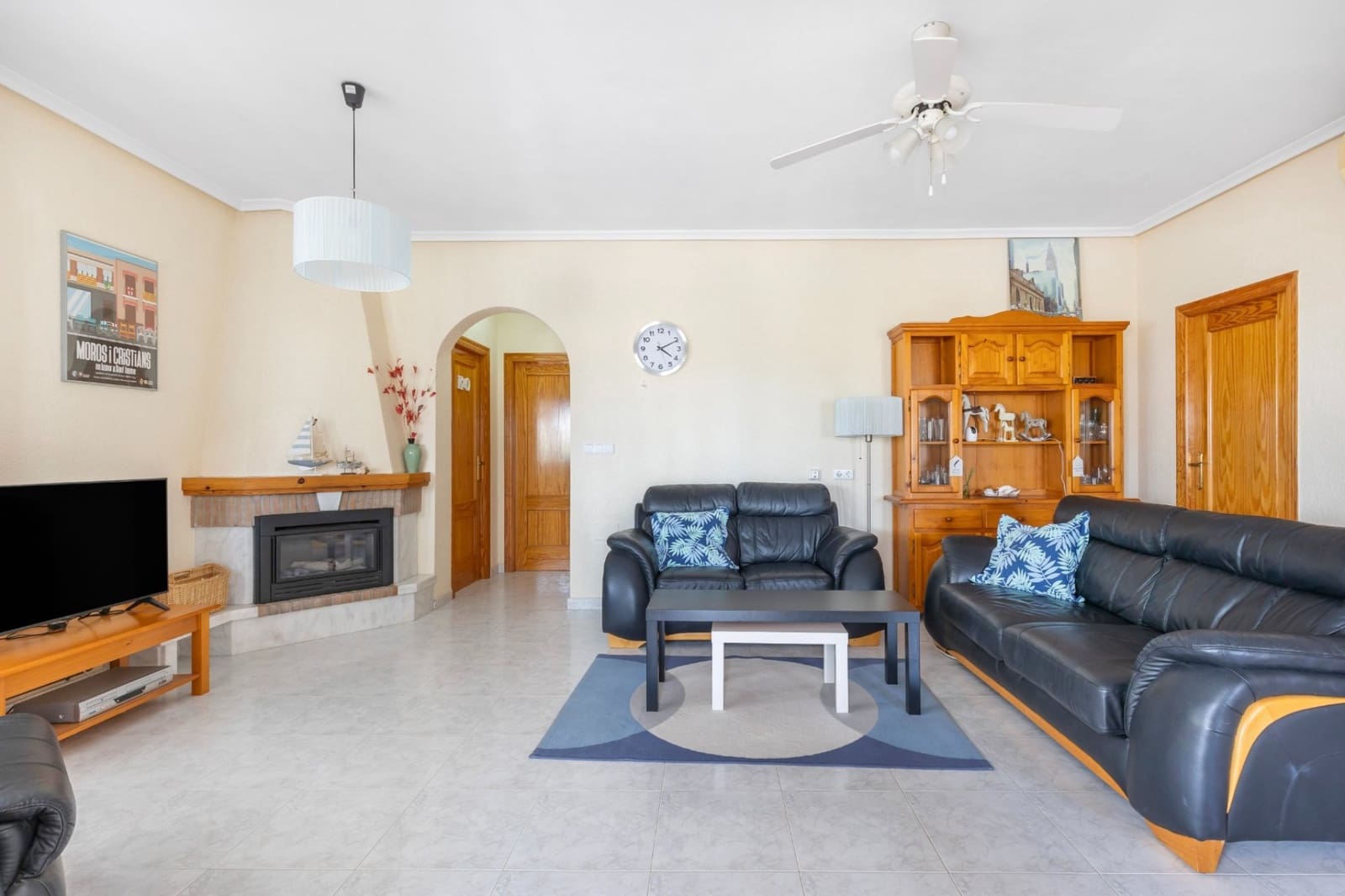 5 bedroom Villa for sale in San Fulgencio with pool garage - € 500,000 (Ref: 9453966)