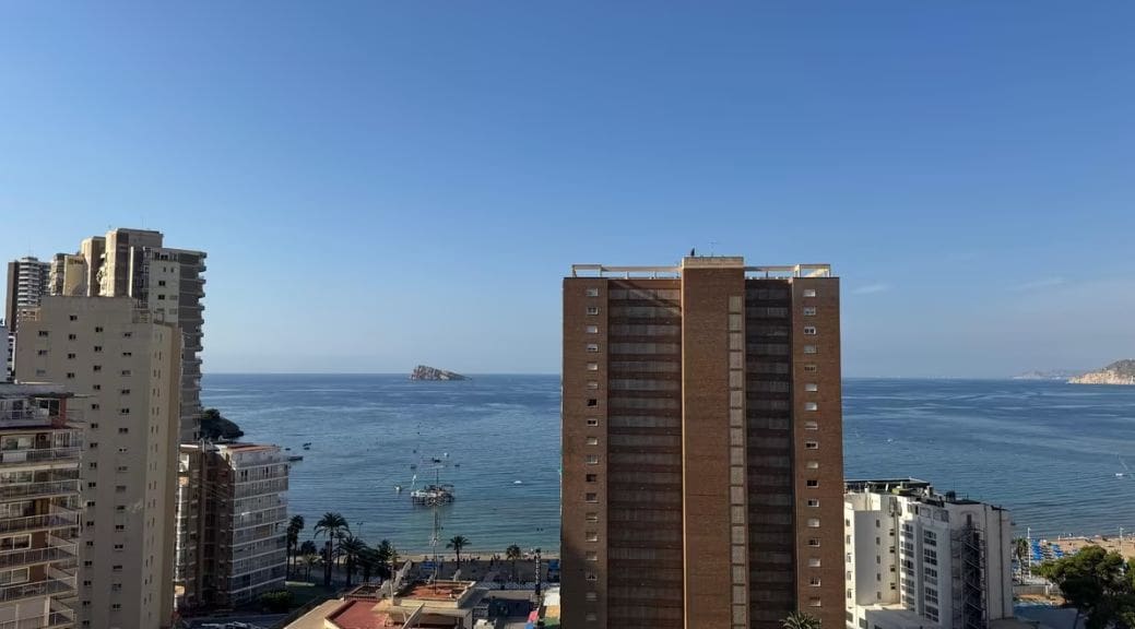 1 soverom Leilighet til salgs i Benidorm med svømmebasseng - € 189 500 (Ref: 9454010)