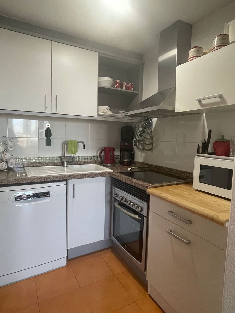 2 bedroom Apartment for sale in Benidorm with pool garage - € 290,000 (Ref: 9454011)