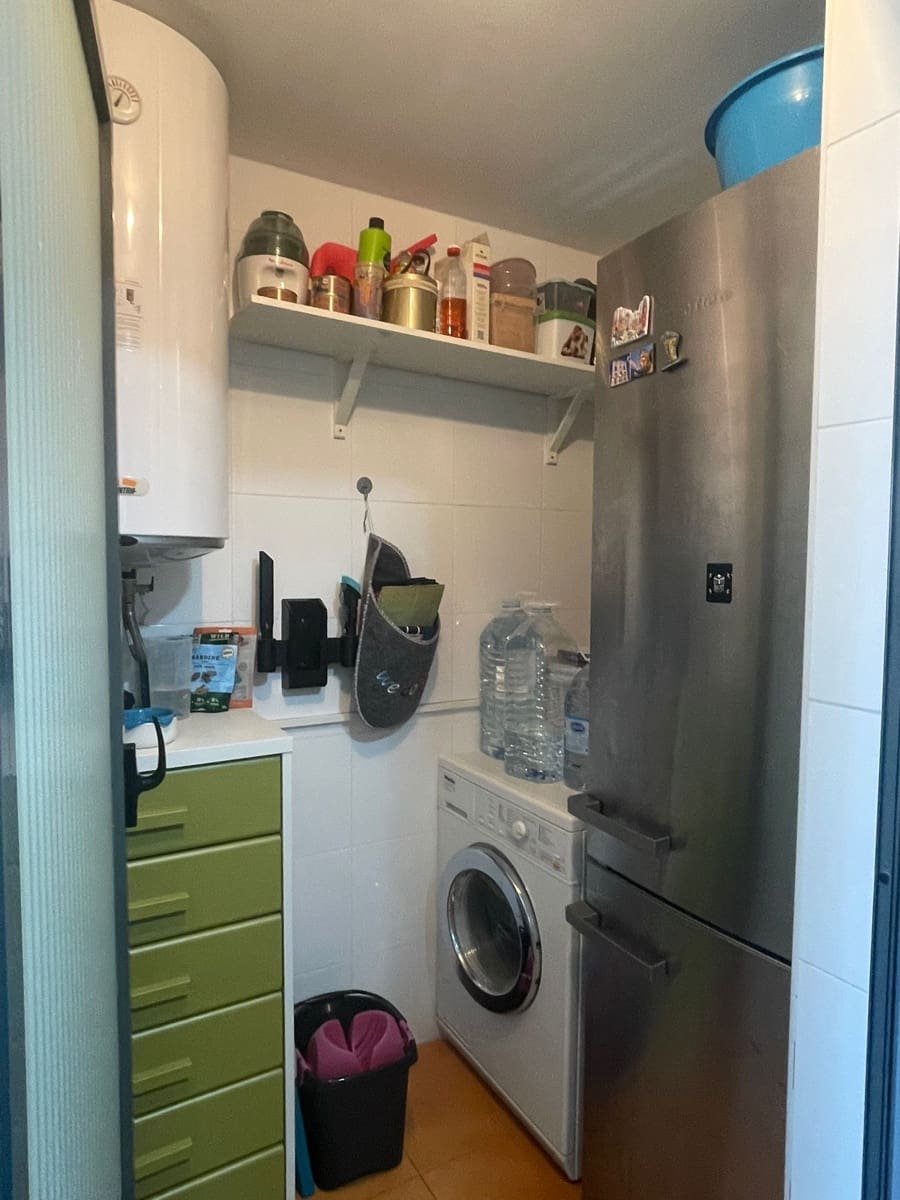 2 bedroom Apartment for sale in Benidorm with pool garage - € 290,000 (Ref: 9454011)