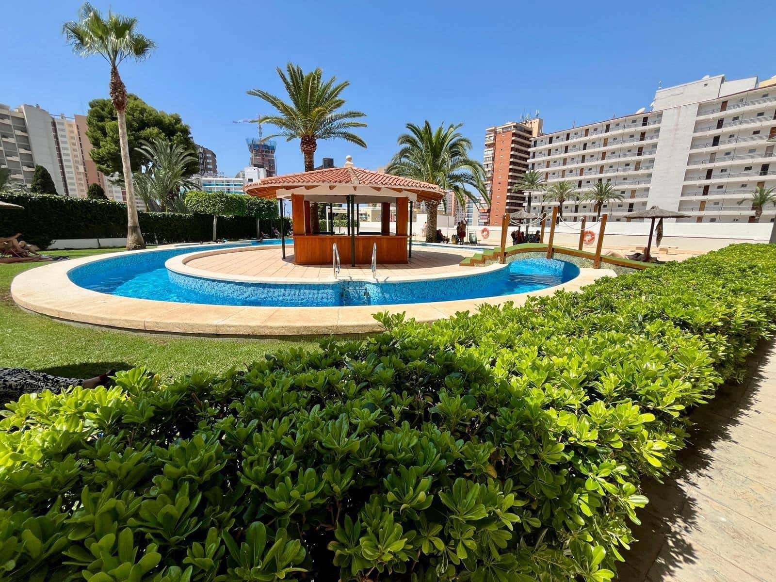 2 chambre Appartement à vendre à Benidorm avec piscine garage - 315 000 € (Ref: 9454014)