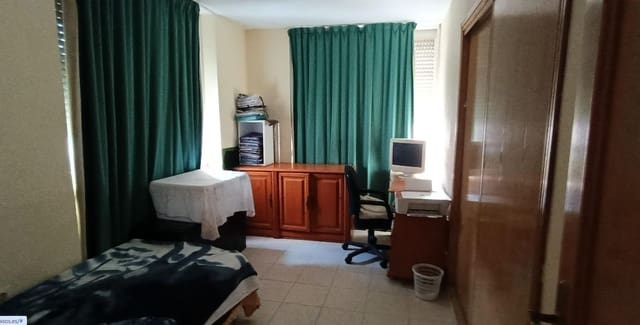 2 makuuhuone Huoneisto myytävänä paikassa Levante, Benidorm mukana uima-altaan 
autotalli - 205 000 € (Ref: 9454015)