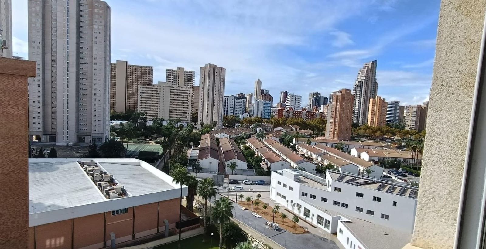 2 makuuhuone Huoneisto myytävänä paikassa Benidorm mukana uima-altaan 
autotalli - 205 000 € (Ref: 9454015)