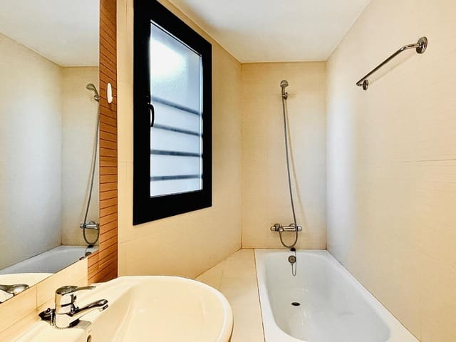 2 sypialnia Apartament na sprzedaż w La Villajoyosa / Vila Joiosa z basenem garażem - 275 000 € (Ref: 9454017)