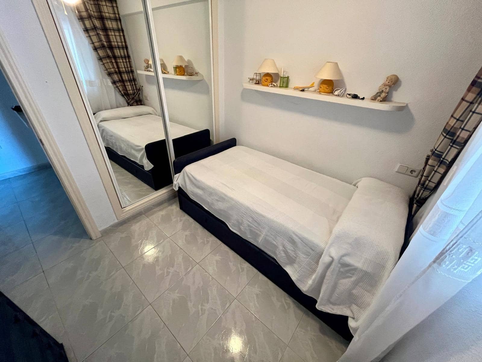 2 soverom Leilighet til salgs i Benidorm med svømmebasseng garasje - € 184 000 (Ref: 9454022)