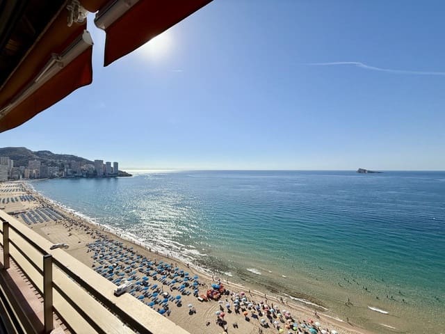 4 bedroom Flat for sale in Levante, Benidorm with pool garage - € 950,000 (Ref: 9454034)