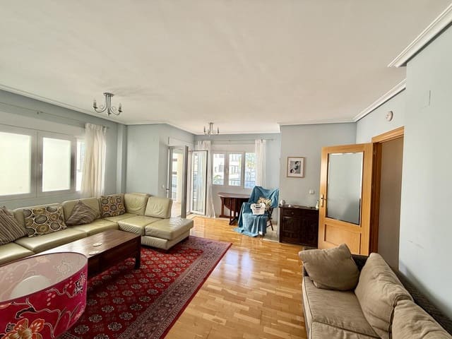 3 sypialnia Apartament na sprzedaż w Altea z basenem garażem - 360 000 € (Ref: 9454035)