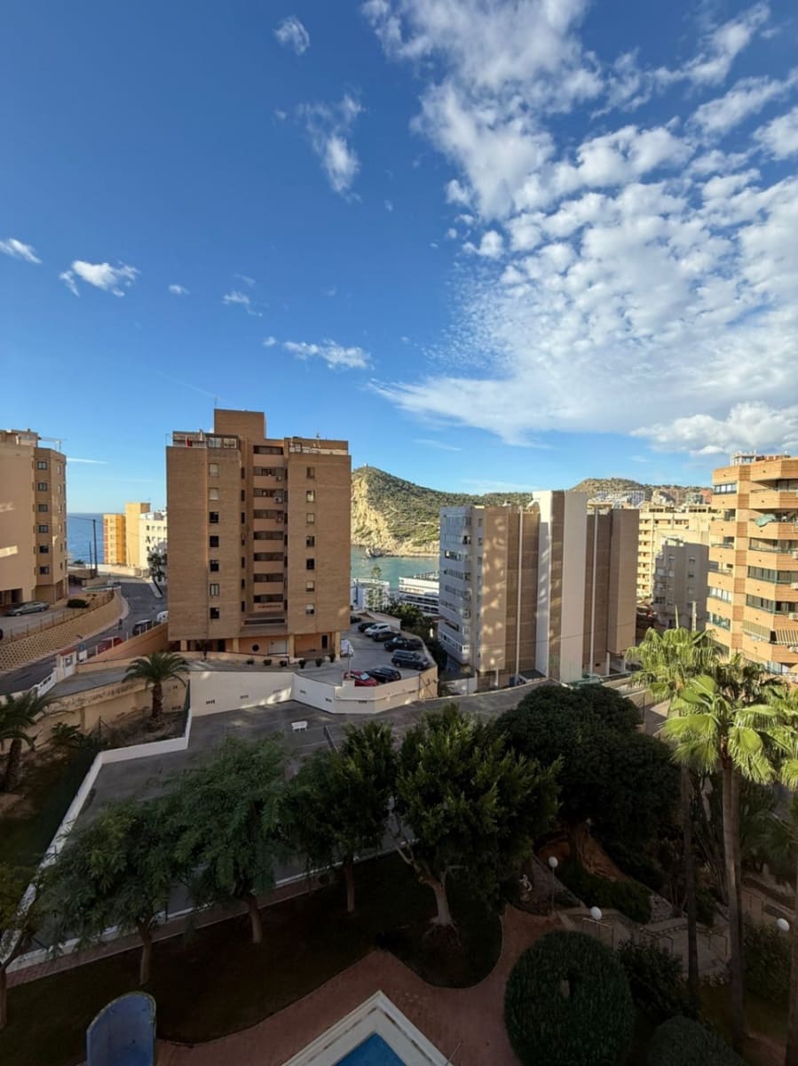 Apartamento de 2 habitaciones en Benidorm en venta con piscina garaje - 240.000 € (Ref: 9454054)