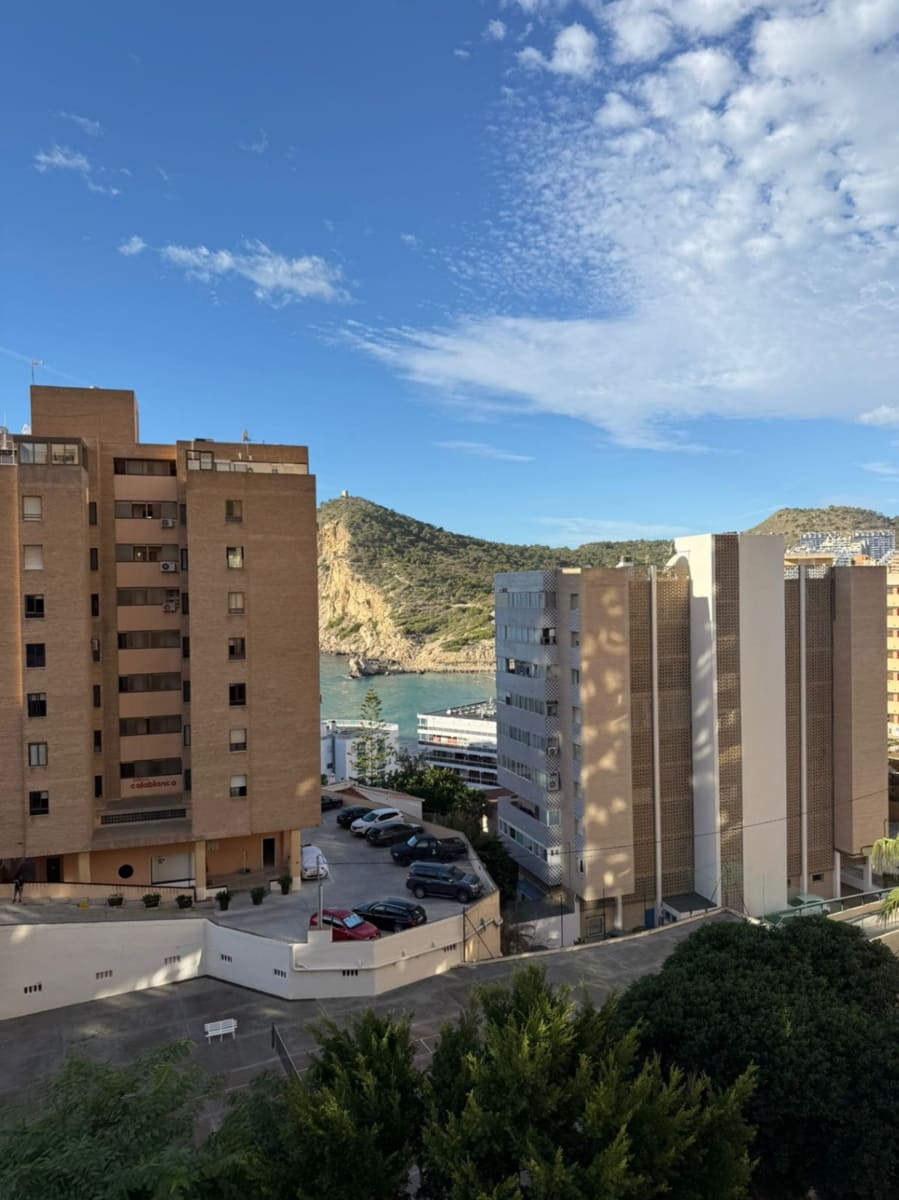 Apartamento de 2 habitaciones en Benidorm en venta con piscina garaje - 240.000 € (Ref: 9454054)