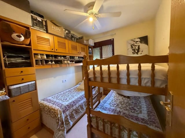 Apartamento de 2 habitaciones en Poniente, Benidorm en venta con piscina garaje - 240.000 € (Ref: 9454054)