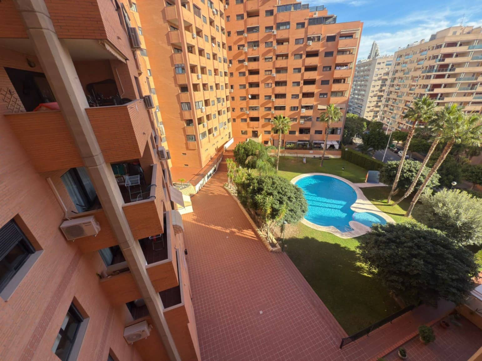 1 sypialnia Apartament na sprzedaż w La Villajoyosa / Vila Joiosa z basenem garażem - 225 000 € (Ref: 9454076)