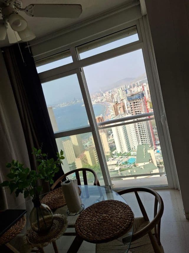 2 soveværelse Lejlighed til salg i Benidorm med swimmingpool garage - € 285.000 (Ref: 9454078)