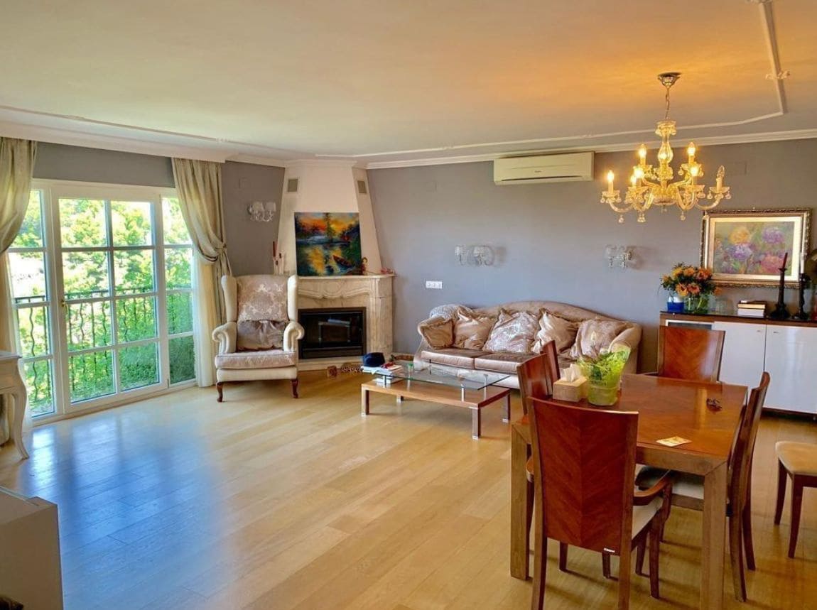 3 bedroom Villa for sale in Altea with pool garage - € 799,000 (Ref: 9454080)