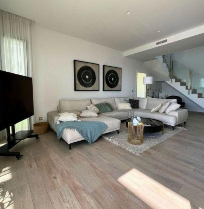 3 sypialnia Dom szeregowy na sprzedaż w Finestrat z basenem garażem - 615 000 € (Ref: 9454081)