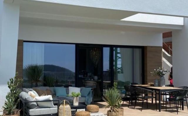 3 sypialnia Dom szeregowy na sprzedaż w Finestrat z basenem garażem - 615 000 € (Ref: 9454081)