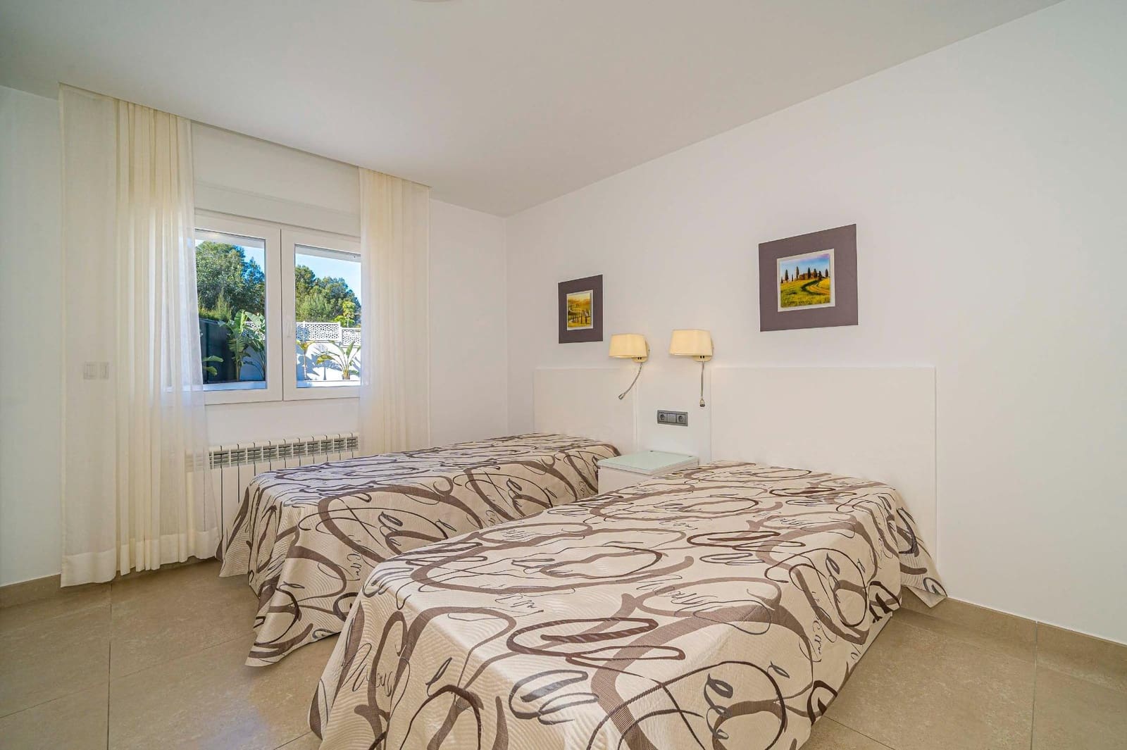 Chalet de 4 habitaciones en Alfaz del Pi / L'Alfàs del Pi en venta con piscina - 975.000 € (Ref: 9454091)